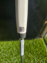 Load image into Gallery viewer, Odyssey Ai One Cruiser Jailbird 38" Putter
